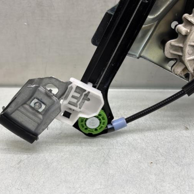 Leve vitre electrique avant droit VOLKSWAGEN POLO 3 Photo n°3