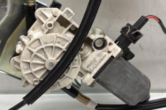 Leve vitre electrique avant droit VOLKSWAGEN POLO 3