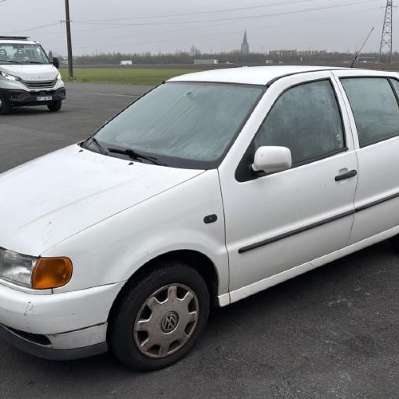 Leve vitre electrique avant droit VOLKSWAGEN POLO 3 Photo n°9