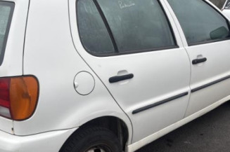 Leve vitre electrique avant droit VOLKSWAGEN POLO 3