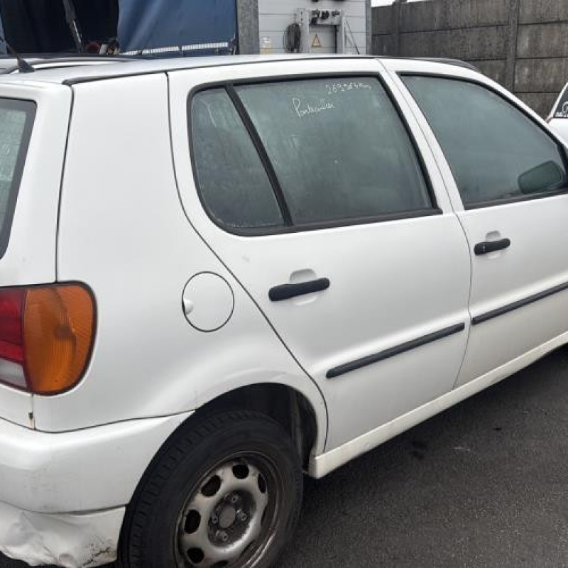 Leve vitre electrique avant droit VOLKSWAGEN POLO 3 Photo n°12