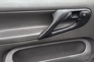 Leve vitre electrique avant droit VOLKSWAGEN POLO 3