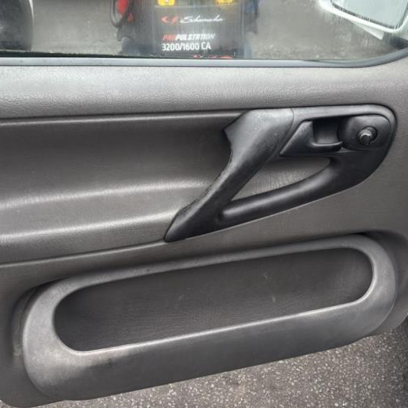 Leve vitre electrique avant droit VOLKSWAGEN POLO 3 Photo n°15