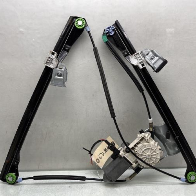 Leve vitre electrique avant gauche VOLKSWAGEN POLO 3 Photo n°1