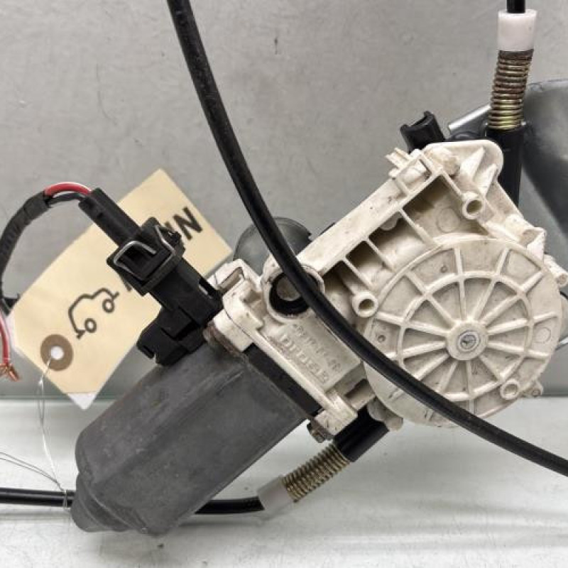 Leve vitre electrique avant gauche VOLKSWAGEN POLO 3 Photo n°4