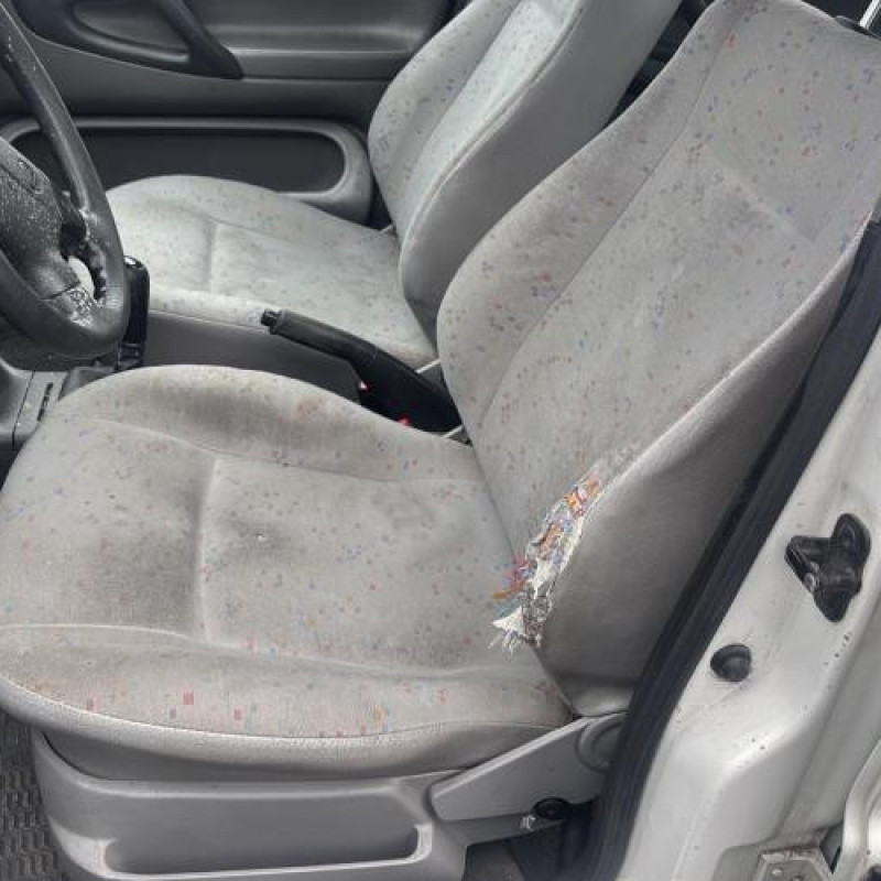 Leve vitre electrique avant gauche VOLKSWAGEN POLO 3 Photo n°16