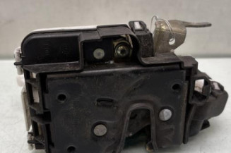 Serrure avant gauche VOLKSWAGEN POLO 3 Photo n°1