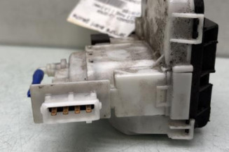 Serrure avant gauche VOLKSWAGEN POLO 3