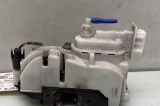 Serrure avant gauche VOLKSWAGEN POLO 3