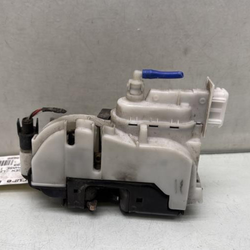 Serrure avant gauche VOLKSWAGEN POLO 3 Photo n°4