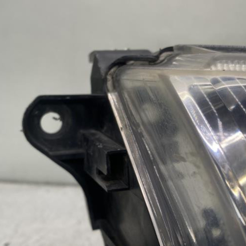 Optique avant principal droit (feux)(phare) MAZDA DEMIO Photo n°3