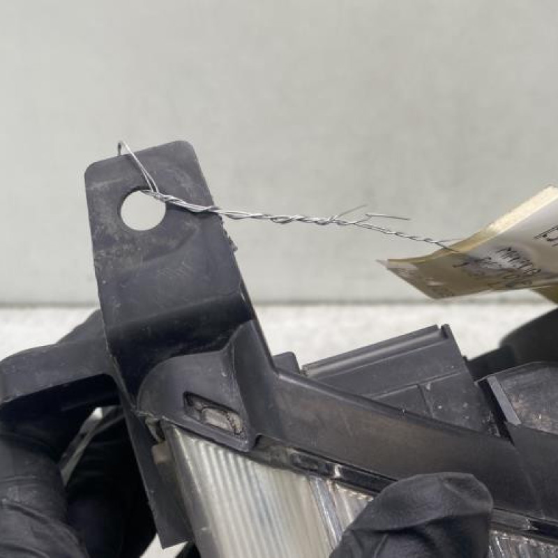 Optique avant principal droit (feux)(phare) MAZDA DEMIO Photo n°5