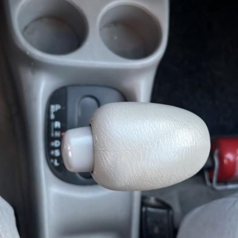 Optique avant principal droit (feux)(phare) MAZDA DEMIO Photo n°15