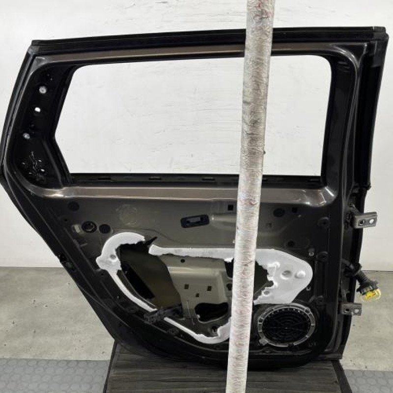 Porte arriere gauche PEUGEOT 308 2 SW Photo n°4