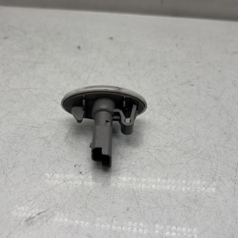 Repetiteur clignotant avant droit  (Feux) PEUGEOT PARTNER 3 Photo n°4