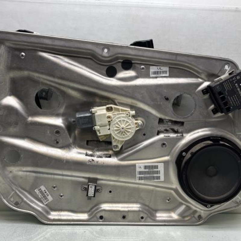 Leve vitre electrique avant gauche MERCEDES CLASSE C 204 Photo n°1