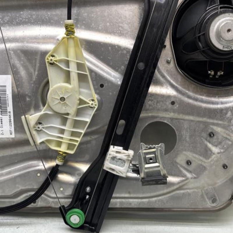 Leve vitre electrique avant gauche MERCEDES CLASSE C 204 Photo n°3