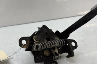 Fermeture de capot TOYOTA YARIS 3