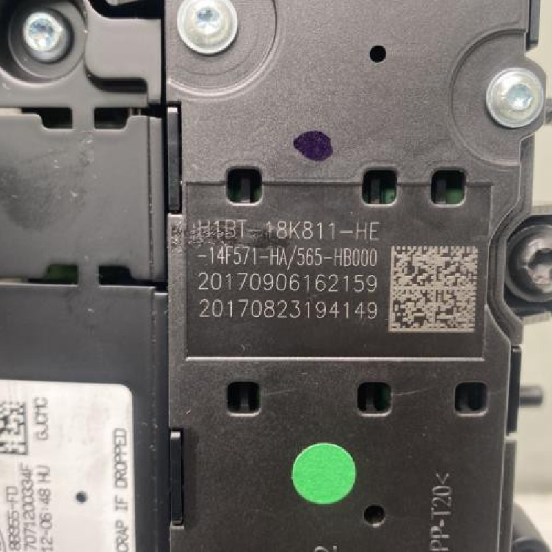 Ecran GPS FORD FIESTA 7 Photo n°6