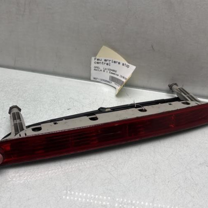 Feu arriere stop central OPEL AGILA B Photo n°1