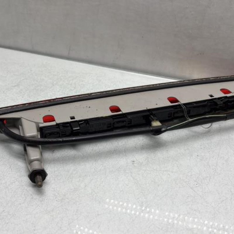 Feu arriere stop central OPEL AGILA B Photo n°2