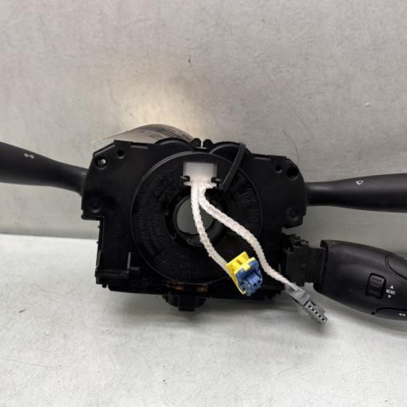 Com (Bloc Contacteur Tournant+Commodo Essuie Glace+Commodo Phare) CITROEN C2 Photo n°1