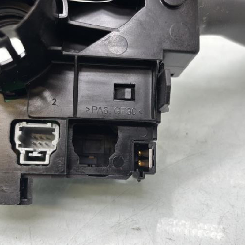 Com (Bloc Contacteur Tournant+Commodo Essuie Glace+Commodo Phare) CITROEN C2 Photo n°10