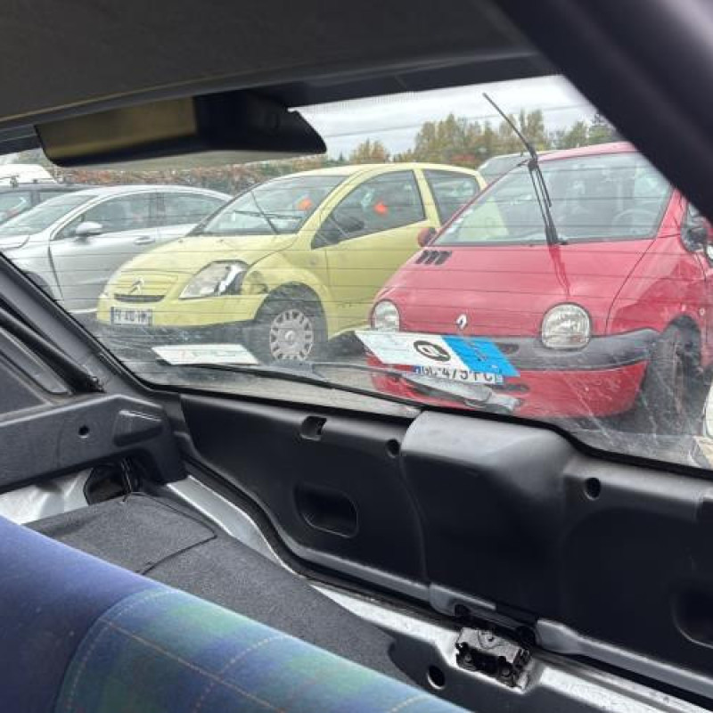 Serrure arriere droit PEUGEOT 106 Photo n°16