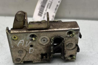 Serrure avant droit PEUGEOT 106 Photo n°1