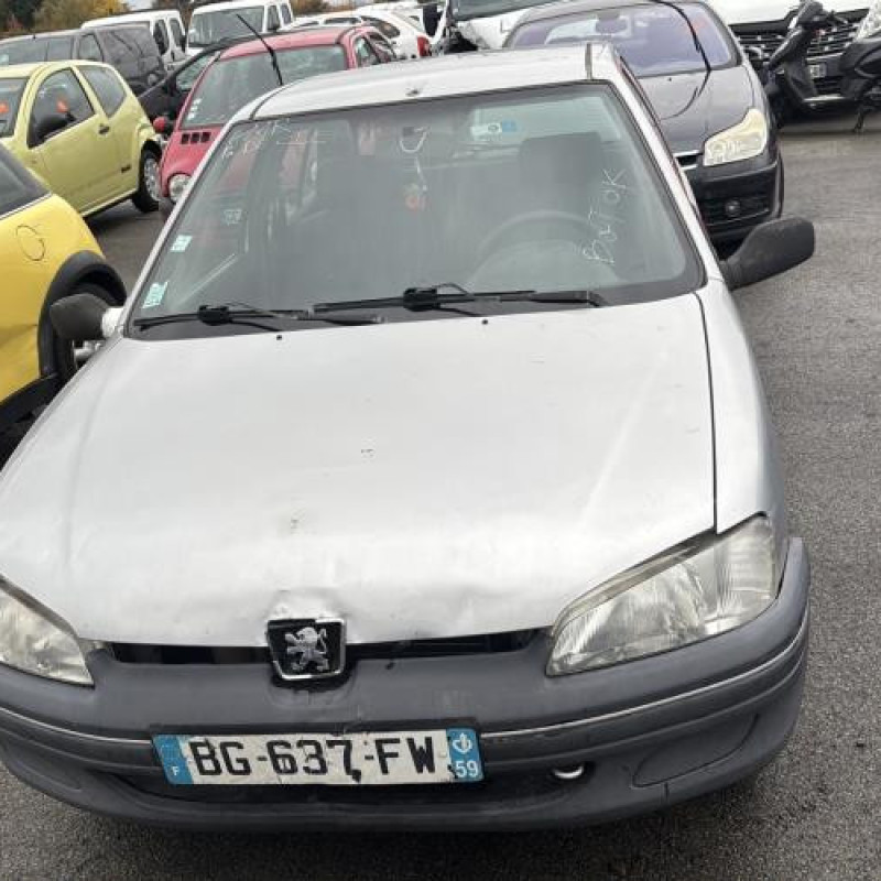 Serrure avant droit PEUGEOT 106 Photo n°11