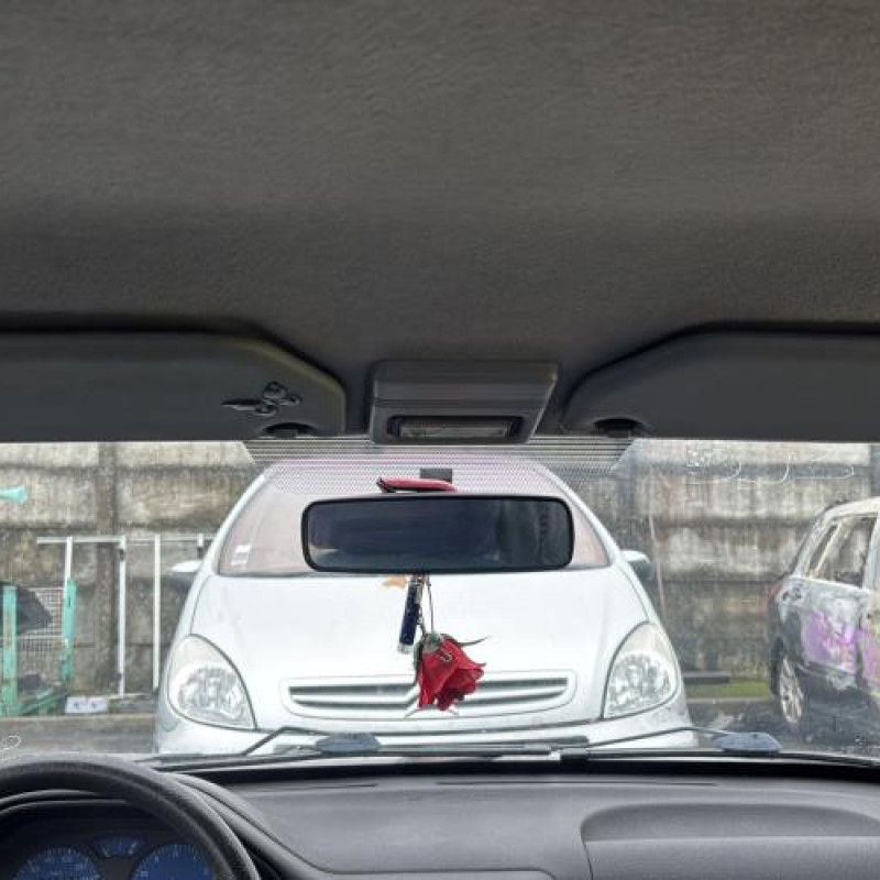 Serrure avant gauche PEUGEOT 106 Photo n°18