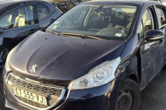 Face avant PEUGEOT 208 1