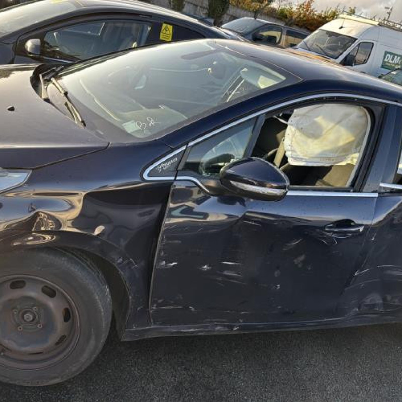 Interrupteur de leve vitre avant droit PEUGEOT 208 1 Photo n°9