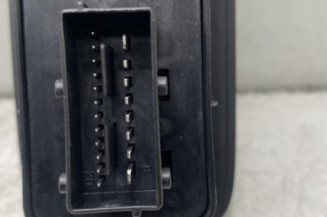 Interrupteur de leve vitre avant gauche PEUGEOT 208 1