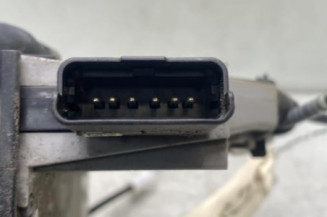 Serrure arriere gauche PEUGEOT 208 1