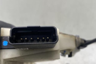 Serrure avant gauche PEUGEOT 208 1