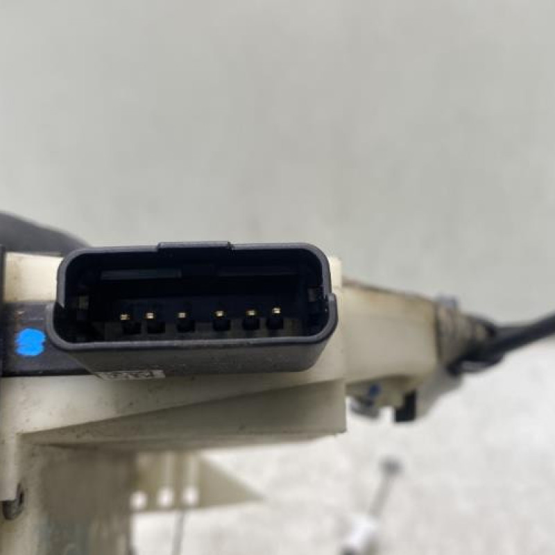 Serrure avant gauche PEUGEOT 208 1 Photo n°5