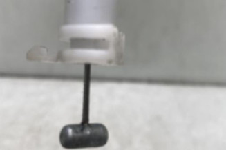 Serrure avant gauche PEUGEOT 208 1