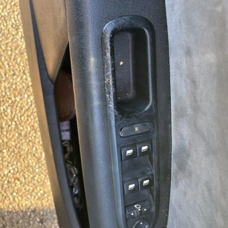 Renfort pare choc arriere (traverse) PEUGEOT 407 Photo n°13