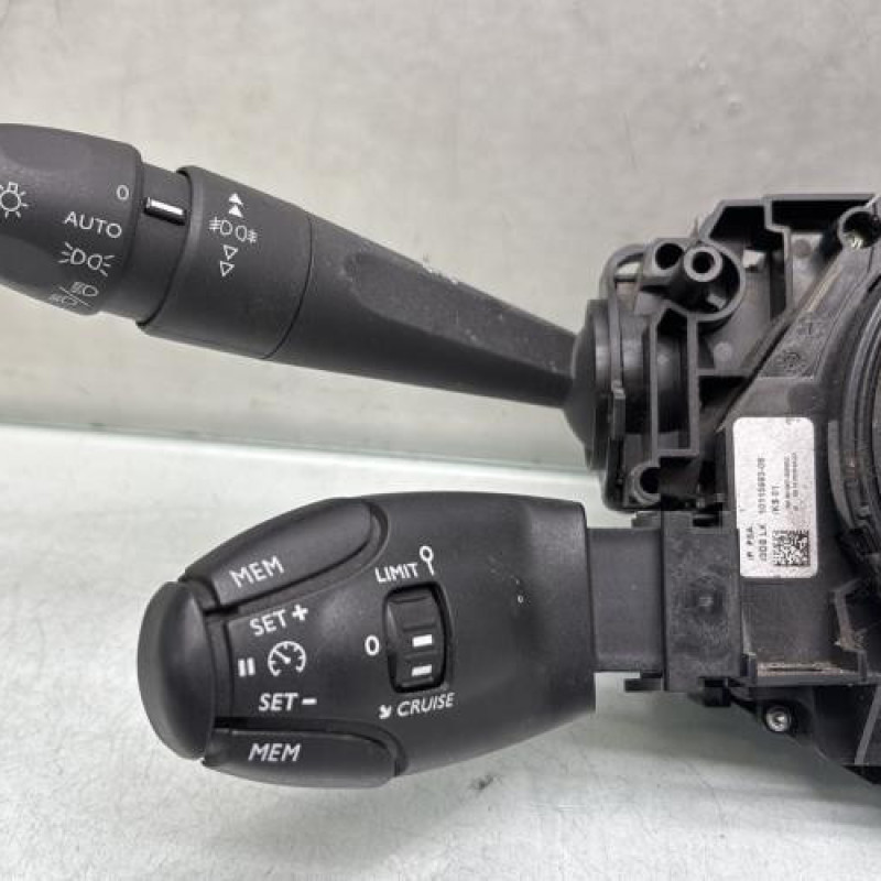 Com (Bloc Contacteur Tournant+Commodo Essuie Glace+Commodo Phare) PEUGEOT 5008 2 Photo n°2