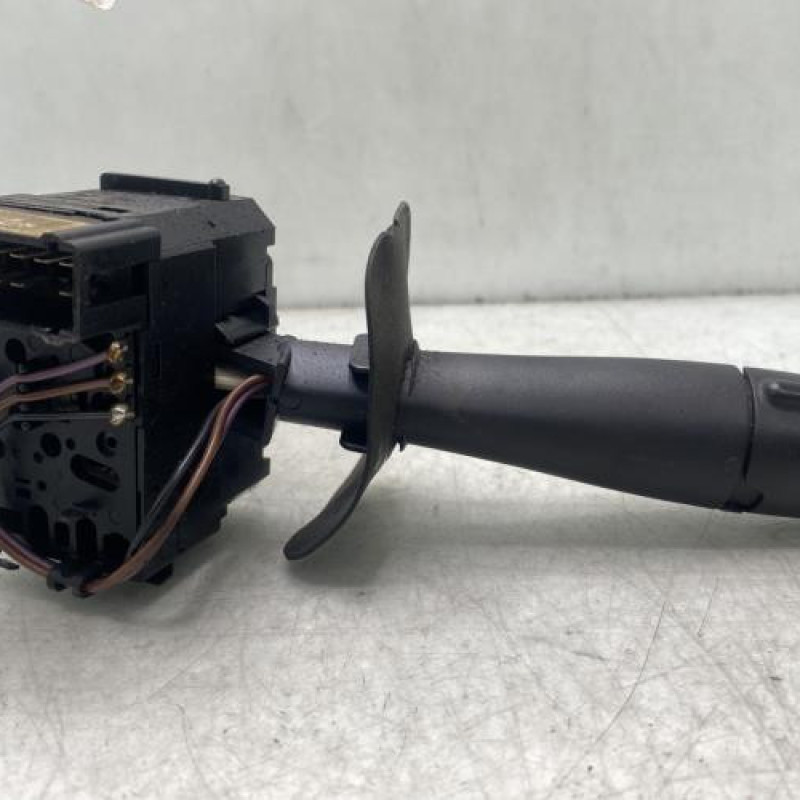 Commodo phare RENAULT CLIO 2 Photo n°2