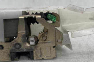 Serrure avant droit RENAULT CLIO 2