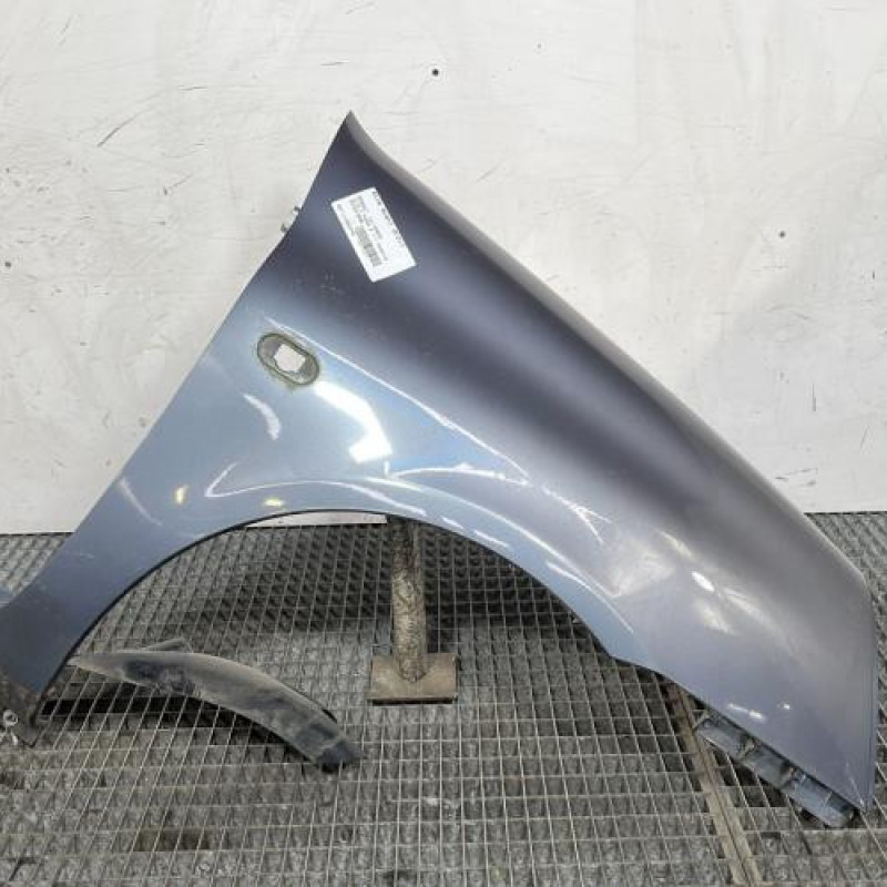 Aile avant droit RENAULT CLIO 2 Photo n°1