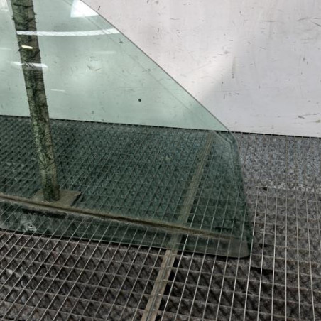 Vitre avant droit RENAULT CLIO 2