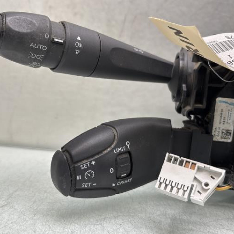 Com (Bloc Contacteur Tournant+Commodo Essuie Glace+Commodo Phare) PEUGEOT EXPERT 3 Photo n°3