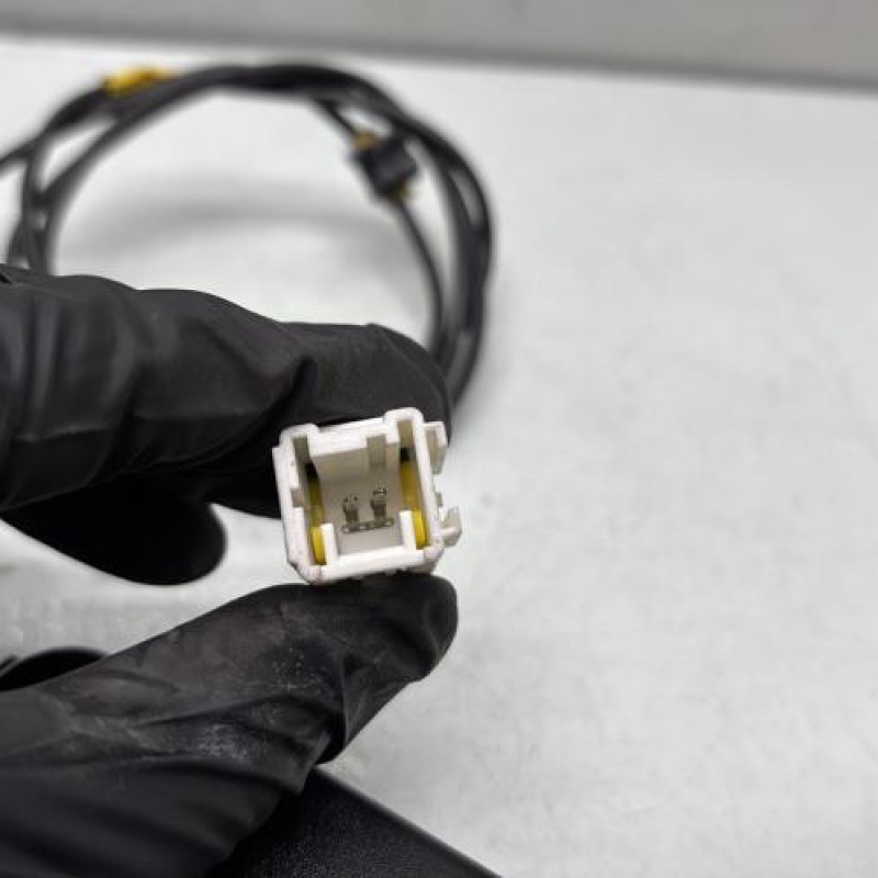 Attache ceinture avant gauche PEUGEOT 407 Photo n°4