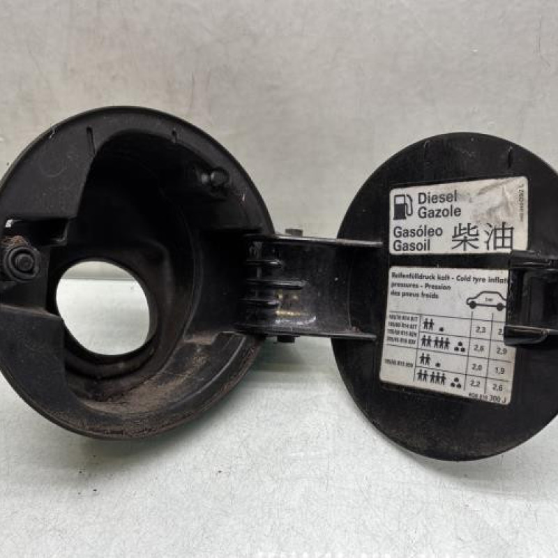 Trappe d'essence VOLKSWAGEN POLO 4 Photo n°3