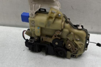 Serrure arriere droit VOLKSWAGEN POLO 4