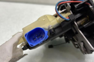 Serrure arriere droit VOLKSWAGEN POLO 4