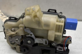 Serrure arriere gauche VOLKSWAGEN POLO 4